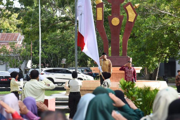 Peringati Hari Pendidikan Nasional Universitas Negeri Gorontalo Gelar