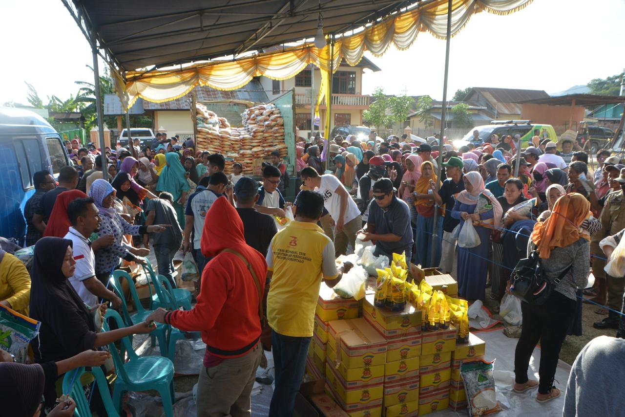 Warga Leato Selatan Padati Pasar Murah Pemprov Gorontalo