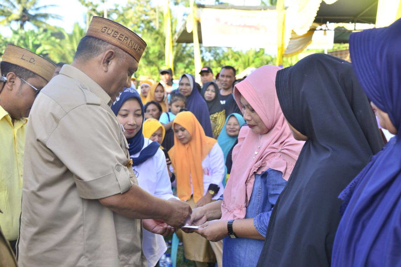 Gubernur Gorontalo Tunaikan Janji Kepada Anak Yatim Piatu