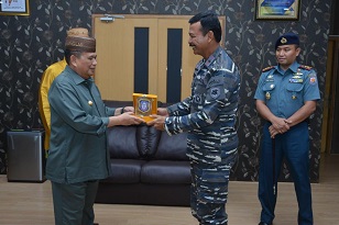 Dan Guskamla II TNI AL Kunjungi Wagub Gorontalo