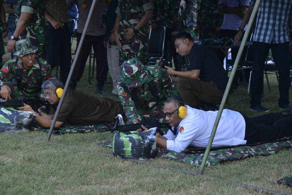 Gubernur Gorontalo Dan Forkopimda Ngabuburit Di Lapangan Tembak
