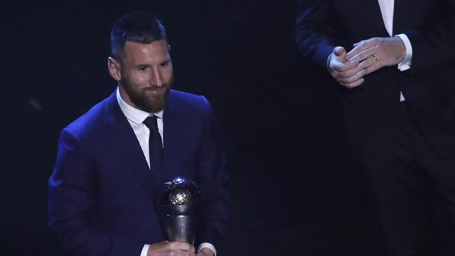 Jadi pemain terbaik pria versi FIFA, Messi diragukan raih Ballon d’Or