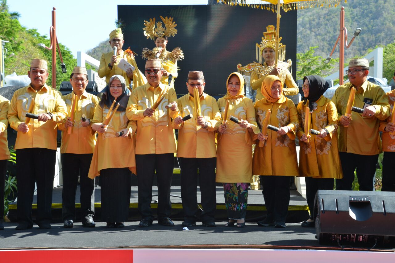 Gorontalo Karnaval Karawo 2019 Tampilkan Budaya Sulawesi