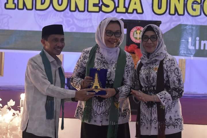 Bupati Gorontalo Dukung Mendikbud Hapus Ujian Nasional