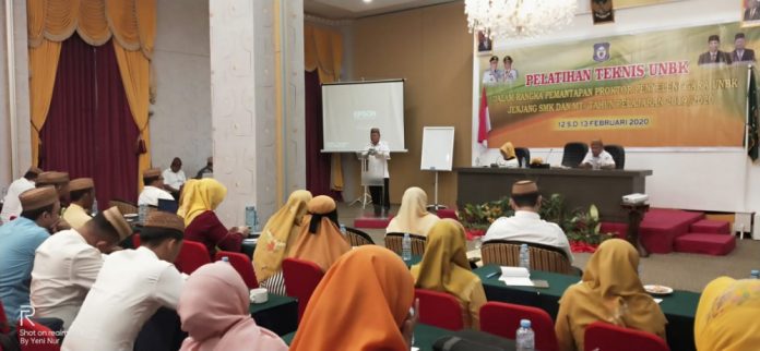 Dikbudpora Provinsi Gorontalo Latih Tenaga Proktor Ujian Nasional