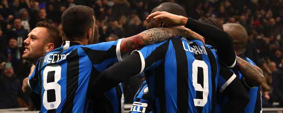 Epic Comeback, Inter Hancurkan Milan 4-2