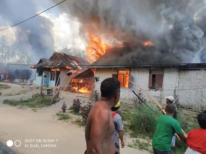 Kebakaran Hanguskan 7 Rumah Warga di Kabupaten Gorontalo