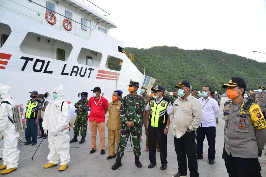 Gubernur Rusli Minta Pengawasan Penumpang di Pelabuhan Gorontalo Ditingkatkan