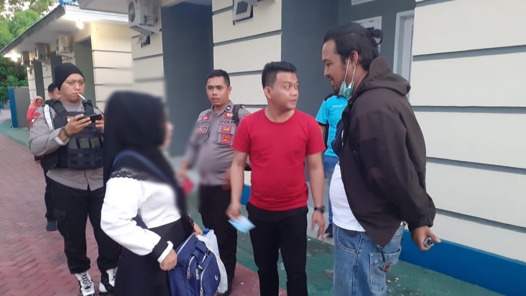 Wanita Berstatus PNS ini Terjaring Razia Mesum di Gorontalo | Read.id