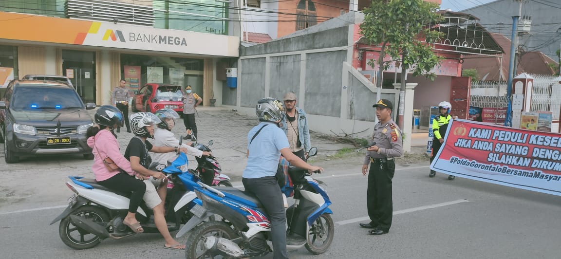 Polda Gorontalo Bantah Ada Penutupan Akses Jalan Akibat Corona