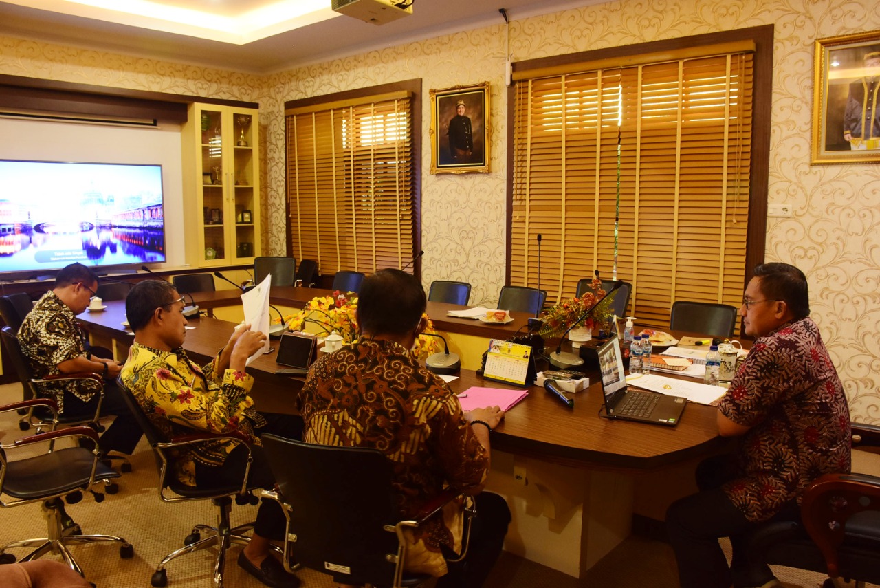 Walikota Gorontalo Minta Pemerintah Kecamatan Bentuk Gugus Tugas Covid-19