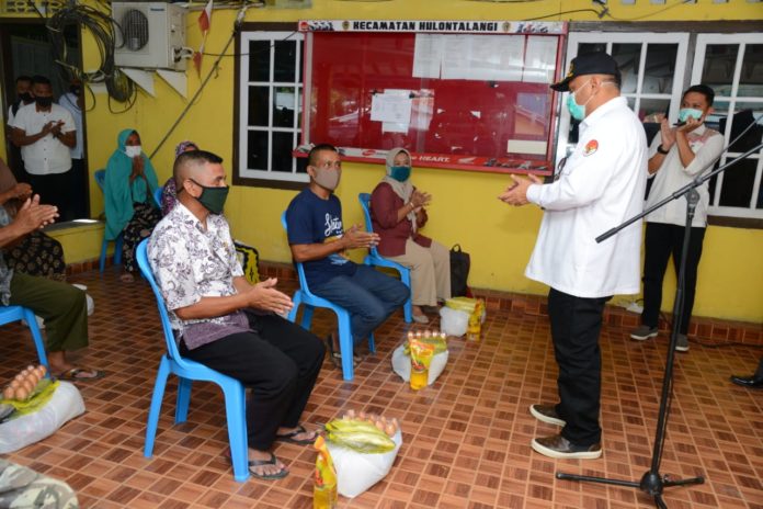 Gubernur Gorontalo Imbau Warga Salat Idul Fitri di Rumah