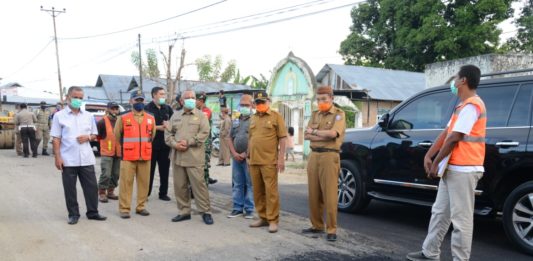 Gubernur Gorontalo Tinjau Pekerjaan Ruas Jalan di Duhiadaa