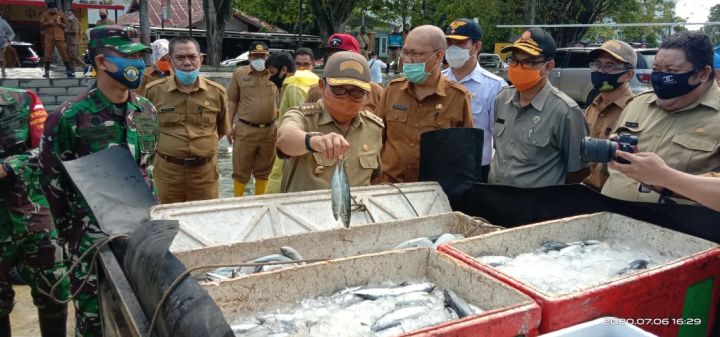 Pemkot Apresiasi Lanal Gorontalo Bantu Korban Banjir