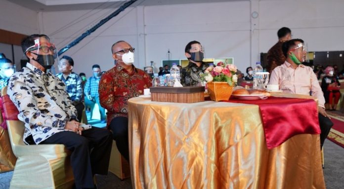 Rusli Apresiasi Pergelaran SUMO Foundation Award di Gorontalo