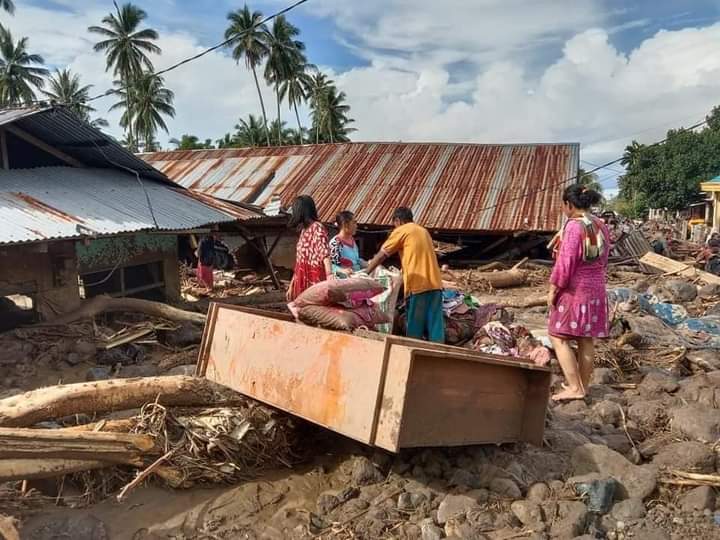 Sejumlah Rumah Hanyut Diterjang Banjir Bandang di Bone Bolango