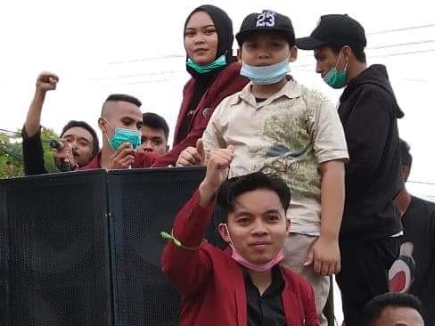 Seorang Siswa SD di Gorontalo Ikut Demo Tolak Omnibus Law
