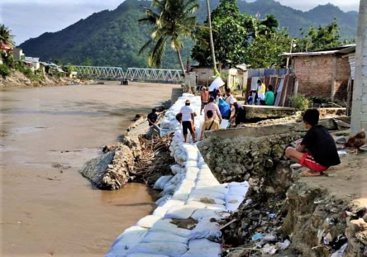 Pemkot Gorontalo Bangun Tanggul Darurat Cegah Banjir