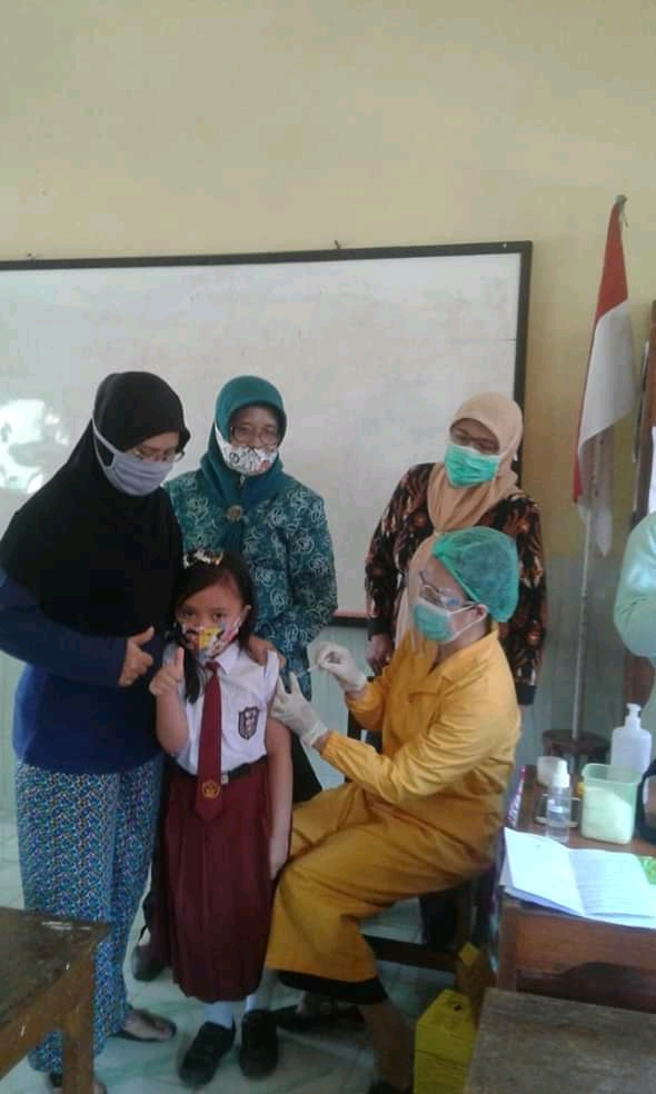 Pentingnya Imunisasi Bagi Anak Usia Sekolah di Selorejo