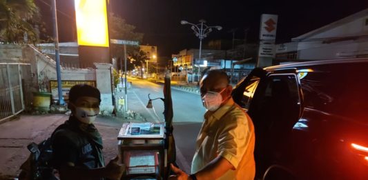 Penjual Somay Keliling Ini dapat Rezeki dari Gubernur Gorontalo