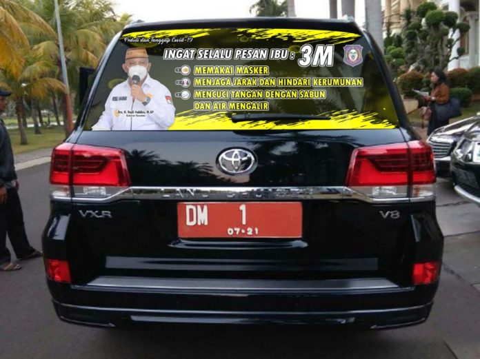 Mobil Pejabat di Gorontalo Dipasangi Stiker Sosialisasi Protokol Kesehatan