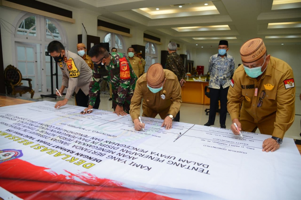 Forkopimda Gorontalo Gelar Deklarasi Patuh Perda Protokol Kesehatan