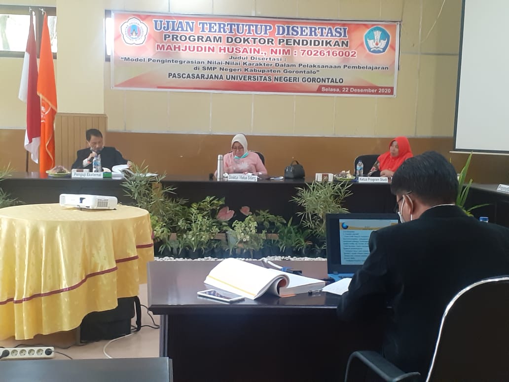 Bupati Gorontalo jadi Penguji Eksternal Disertasi di UNG