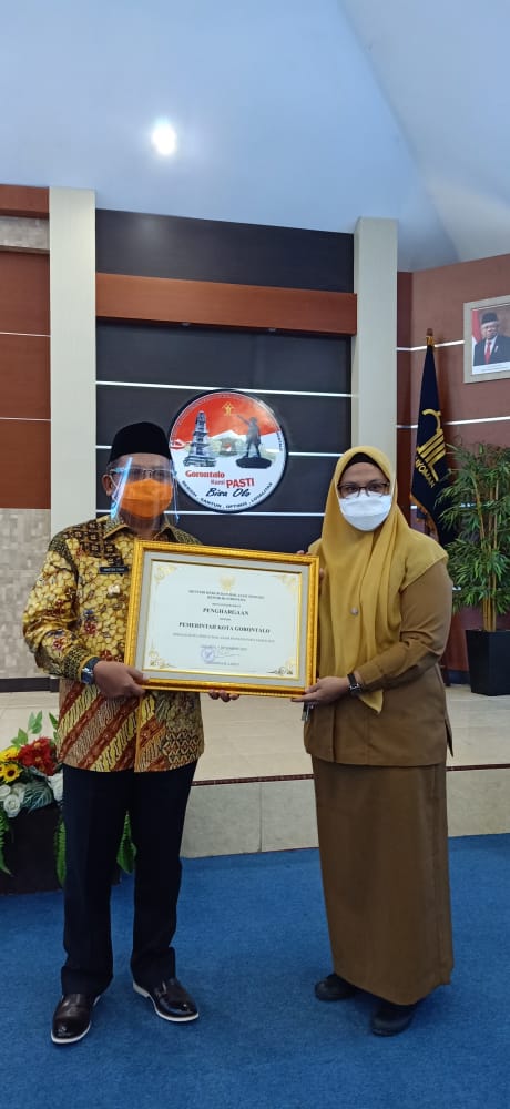 Pemkot Gorontalo Raih Penghargaan Peduli HAM dari Kemenkumham RI