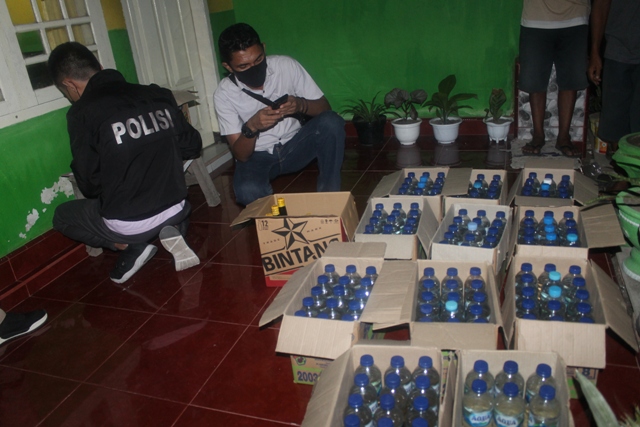 Polisi Kembali Amankan Ratusan Botol Miras di Gorontalo