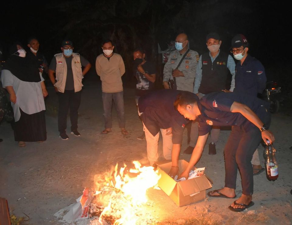 Pilkada Gorontalo – Surat Suara di Bone Bolango dibakar