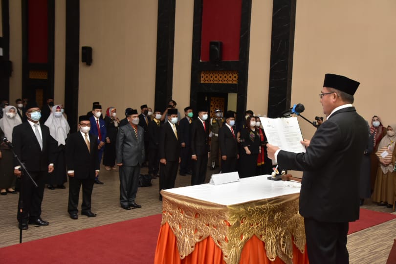 10 Pejabat Tinggi Pratama Resmi Dilantik Wali Kota Gorontalo