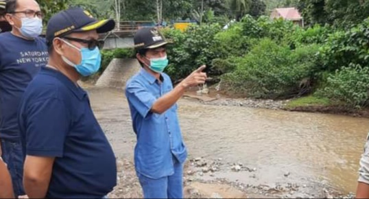 Wabup Gorontalo Respon Keluhan Soal Rumah Warga Tergerus Arus Sungai