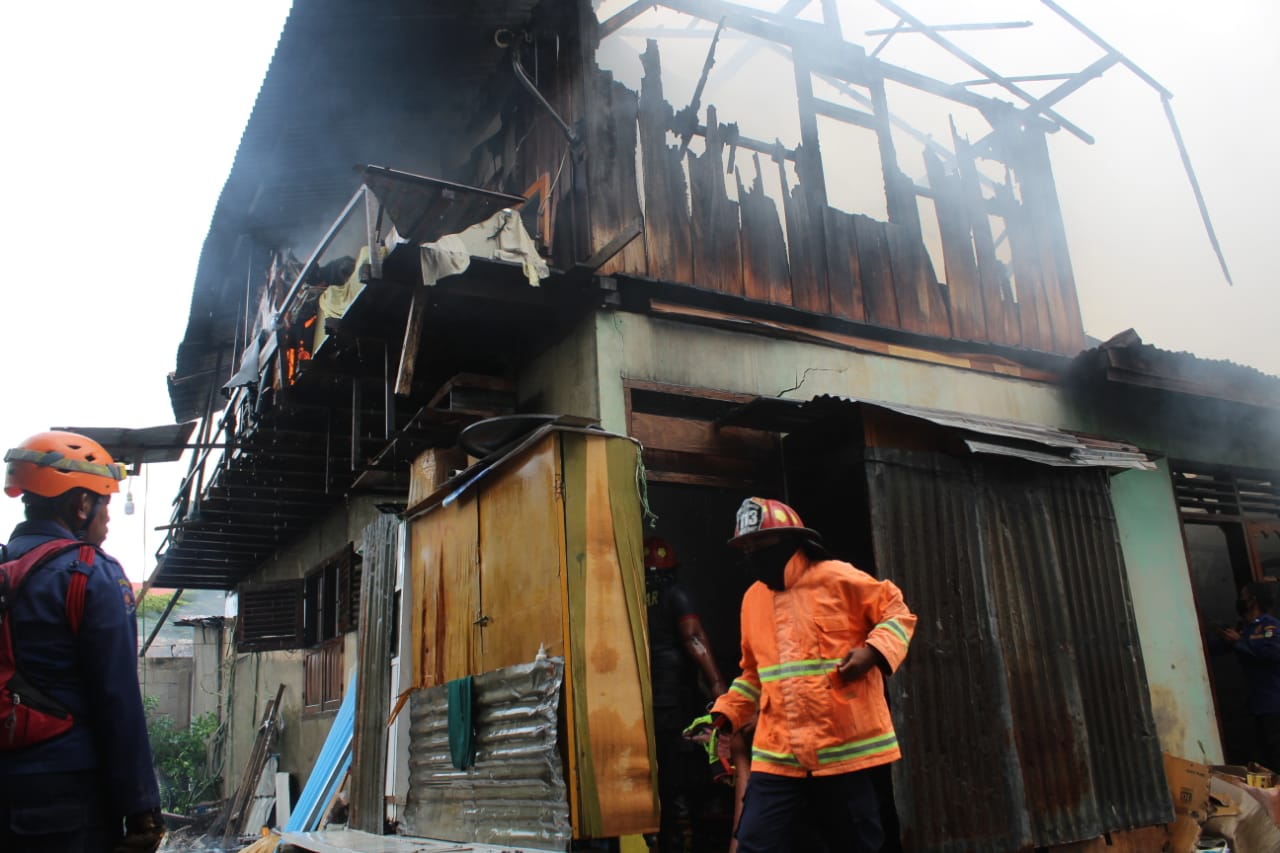 Dua Rumah di Jalan Juanda Palu Ludes Terbakar