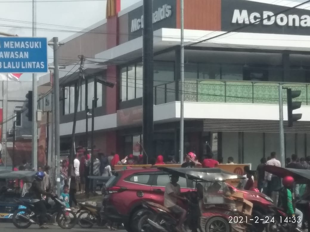 News Flash: McDonald di Kota Gorontalo Terbakar