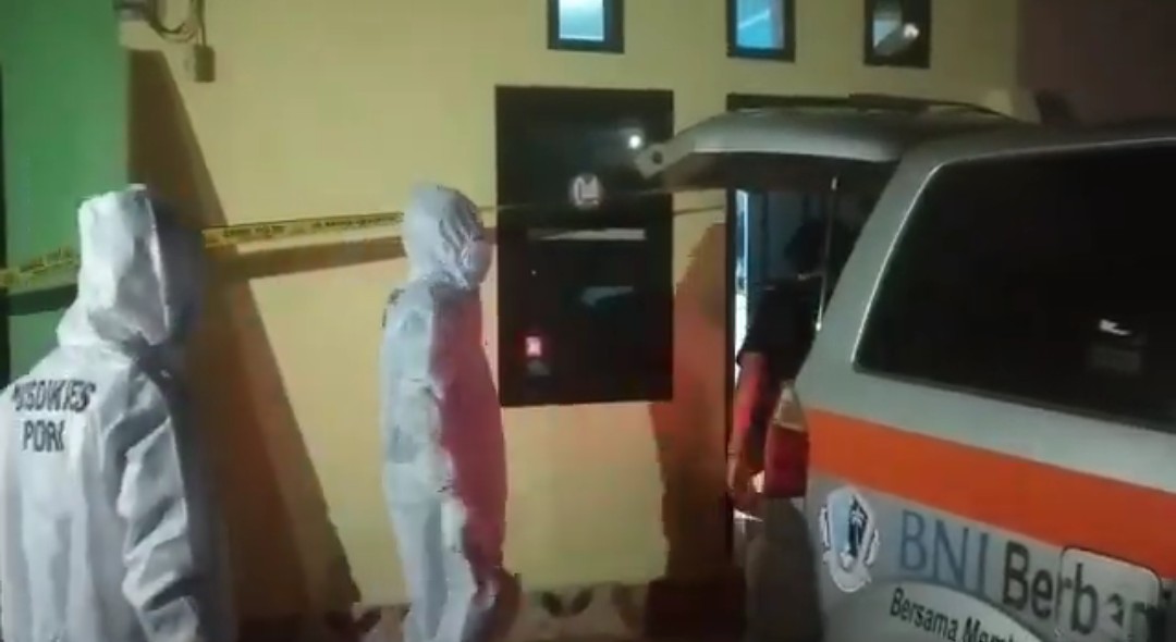 Video Evakuasi Mayat Terikat di Gorontalo, Petugas Gunakan APD Lengkap