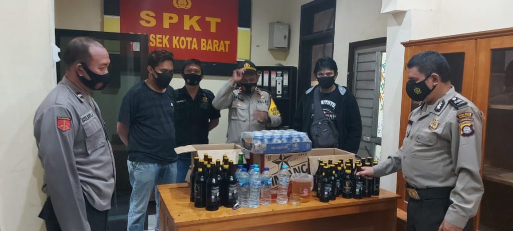 Cegah Kriminalitas, Polisi Sita Berbagai Minuman Keras di Gorontalo