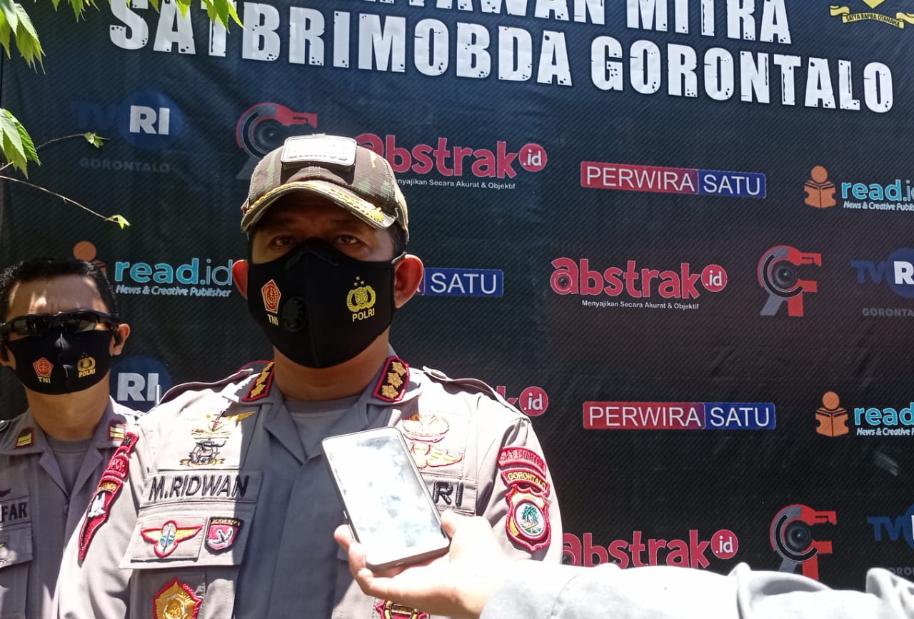 Kokohkan Silaturahmi, Satbrimob Gorontalo Gandeng Pers Latihan Tembak