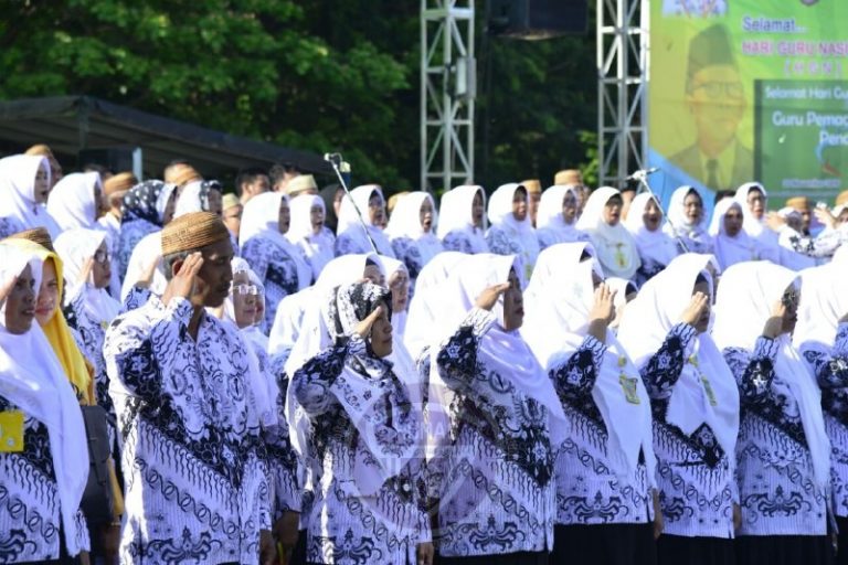 1.708 Guru Tidak Tetap Pemprov Gorontalo Diuji Kompetensi