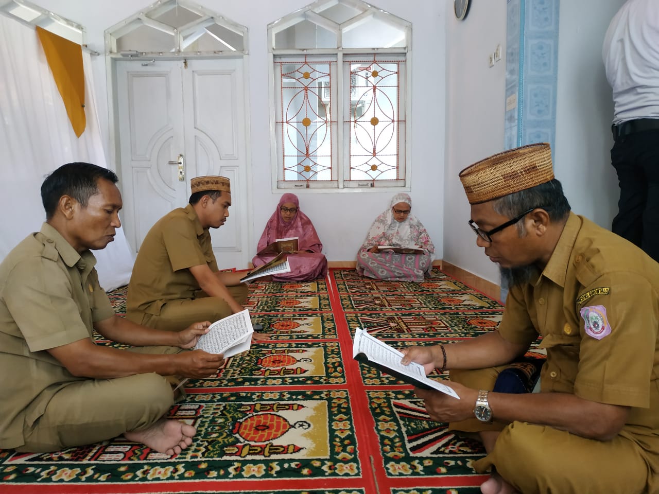 DLHK Provinsi Gorontalo Isi Amaliah Ramadan dengan Tadarus Al-Qur’an