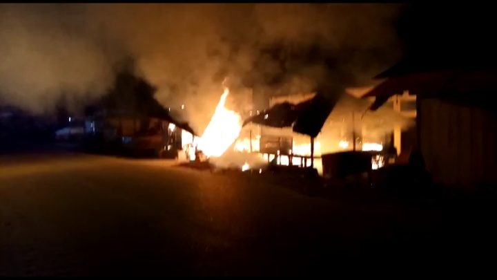 Video Detik-detik Kebakaran di Pasar Dungingi Kota Gorontalo