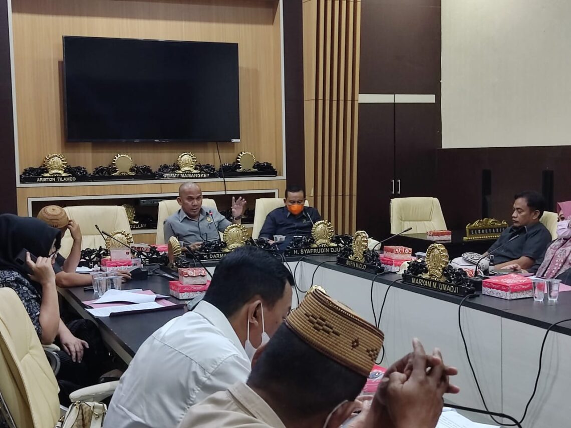 DPRD Kota Gorontalo Bahas Ranperda Pembentukan Penyidik PNS