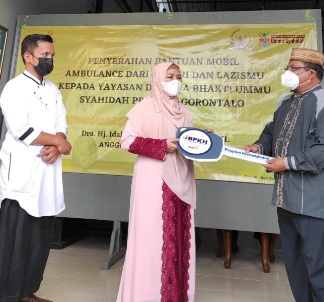 Yayasan Ummu Syahidah Terima Bantuan Mobil Ambulance Dari BPKH