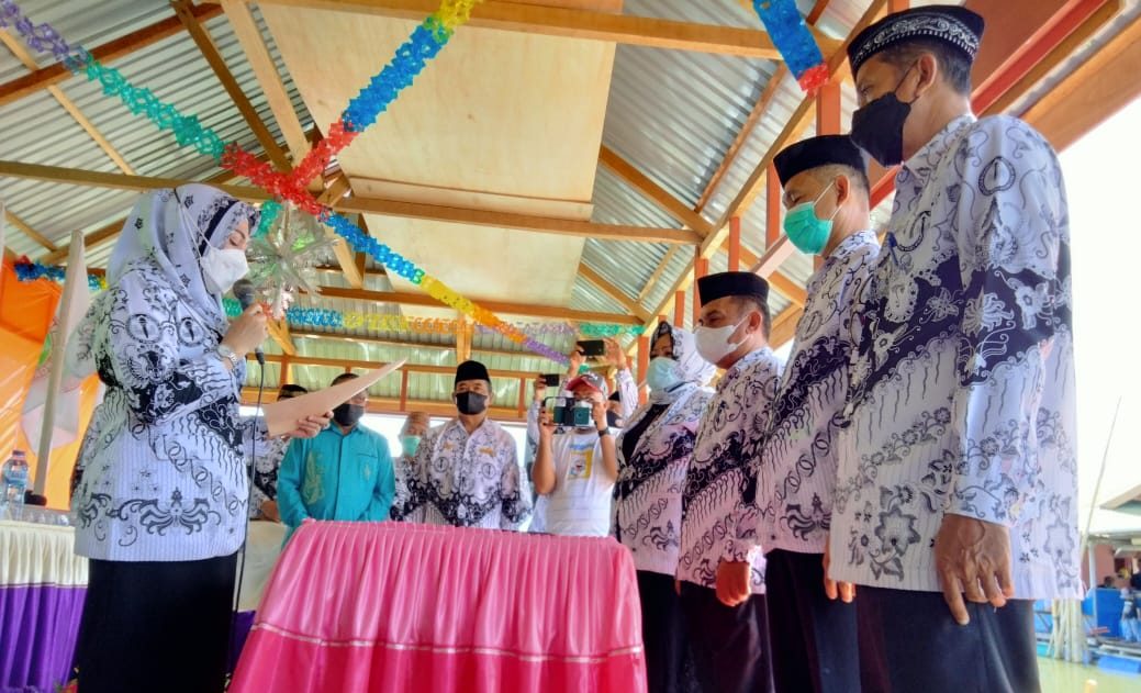 Fory Naway ajak PGRI Wujudkan Merdeka Belajar tanpa Masalah
