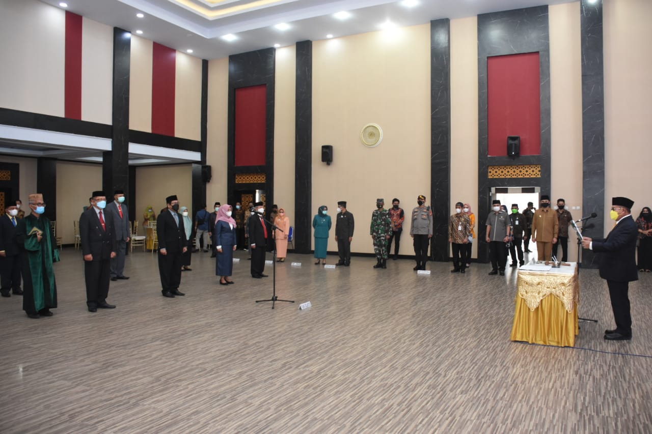 Wali Kota Gorontalo Lantik Tujuh Pejabat Eselon II