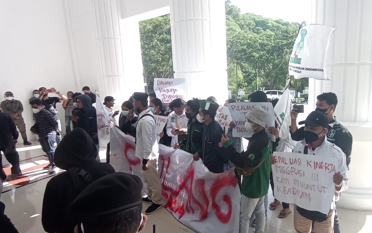 Masuk saat PPKM, Mahasiswa tolak TKA China di Gorontalo