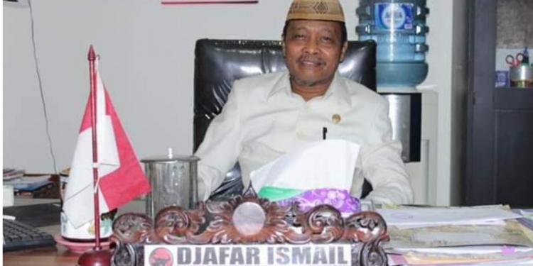 Almarhum Djafar Ismail Dianugerahi Adat Talolionga To Bubaya