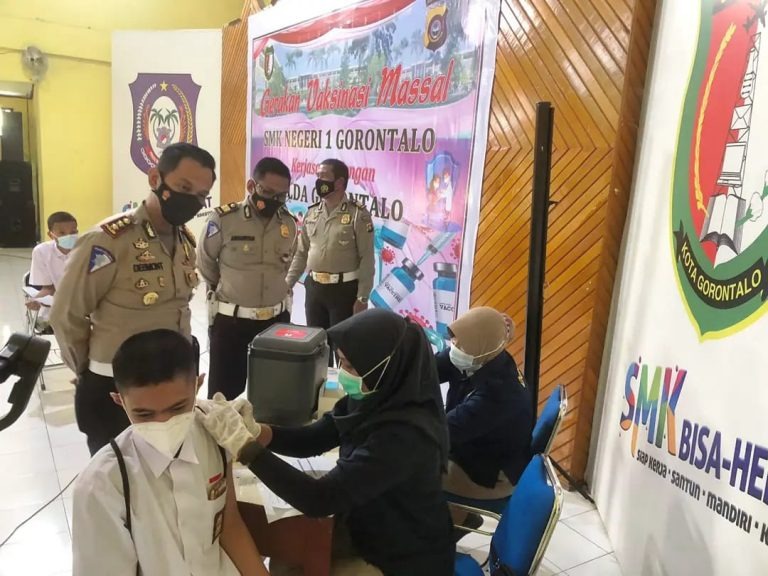 Vaksinasi Polda Gorontalo Sasar kalangan Pelajar dan Masyarakat Umum