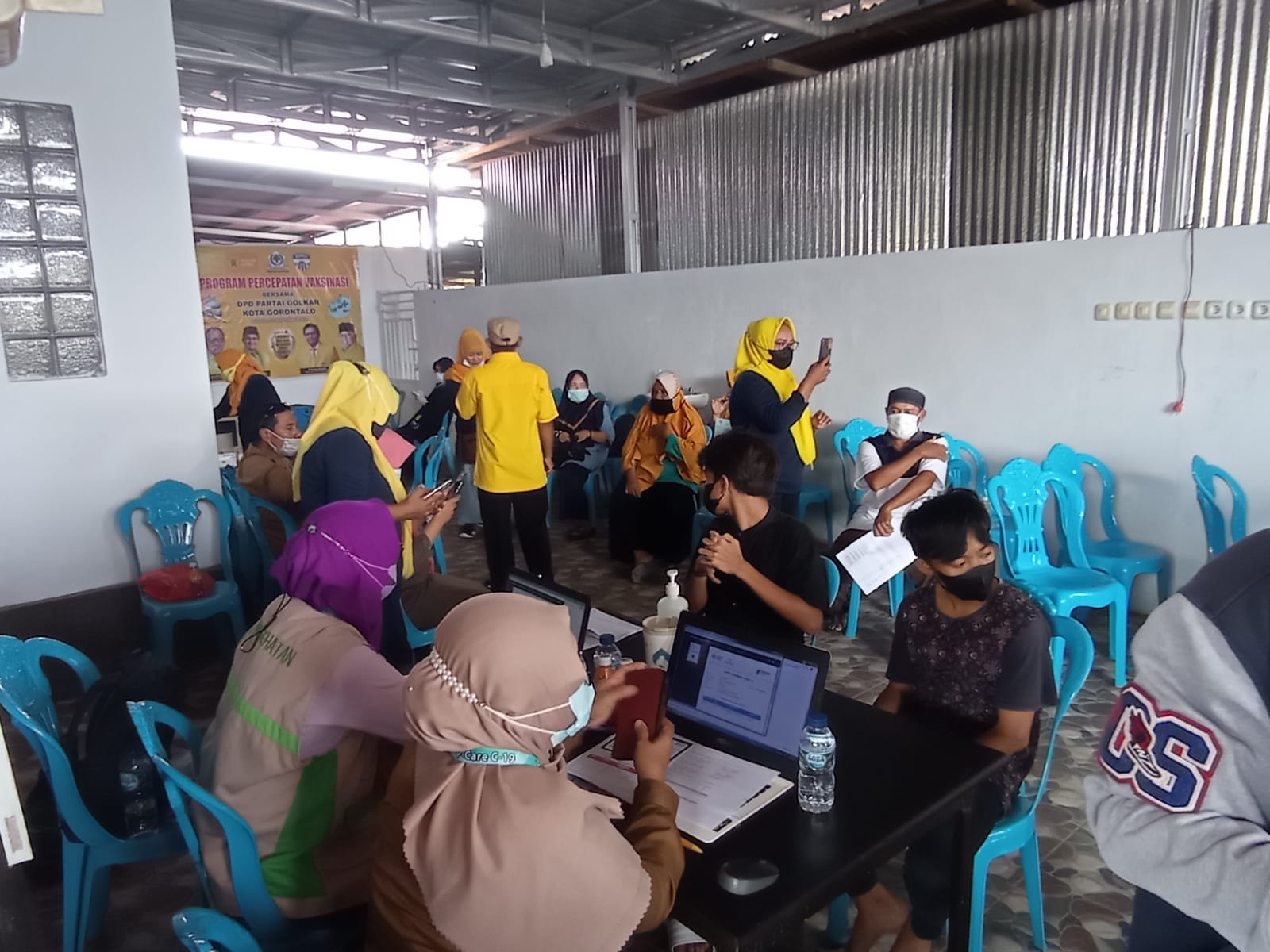 DPRD Kota Gorontalo Buka Gerai Vaksinasi