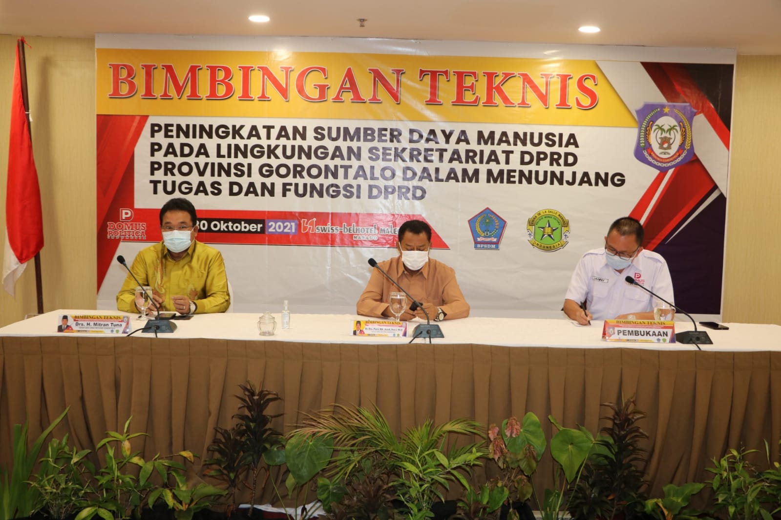 Pegawai dan Staf Ahli Fraksi DPRD Provinsi Gorontalo Ikut Bimtek
