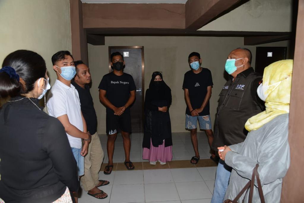 Gubernur Rusli Habibie kunjungi Mahasiswa Gorontalo di Manado